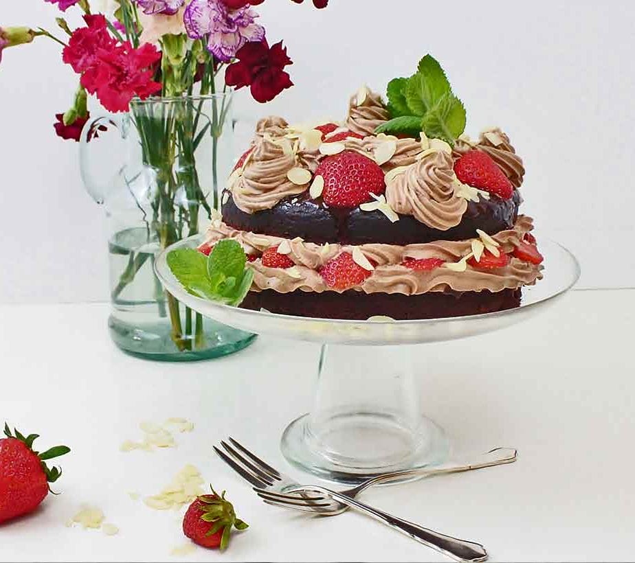 Herrentorte vegan, Erdbeertorte, Cremetorte, Schokocremetorte, Beerentorte, ohne Zucker