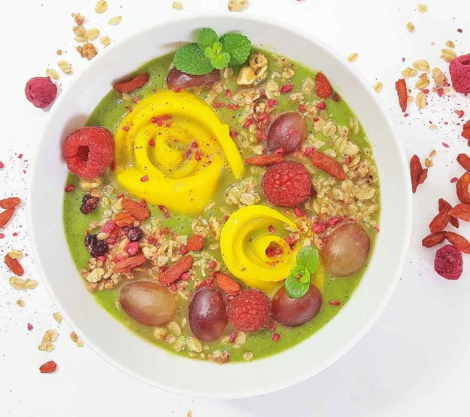 Smoothie Bowl zuckerfrei, Grüner Smoothie
