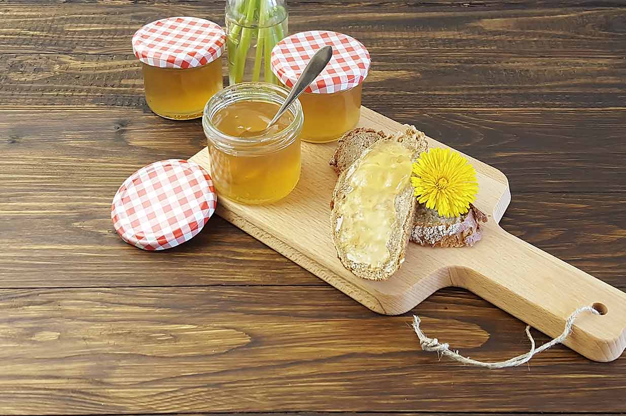 Honiggelee aus Löwenzahnblüten ohne Zucker - Birkengold