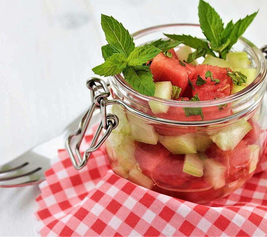 Melonensalat, Gurkensalat, Melone mit Gurke, Fruchtiger Salat, zuckerfrei, ohne Zucker