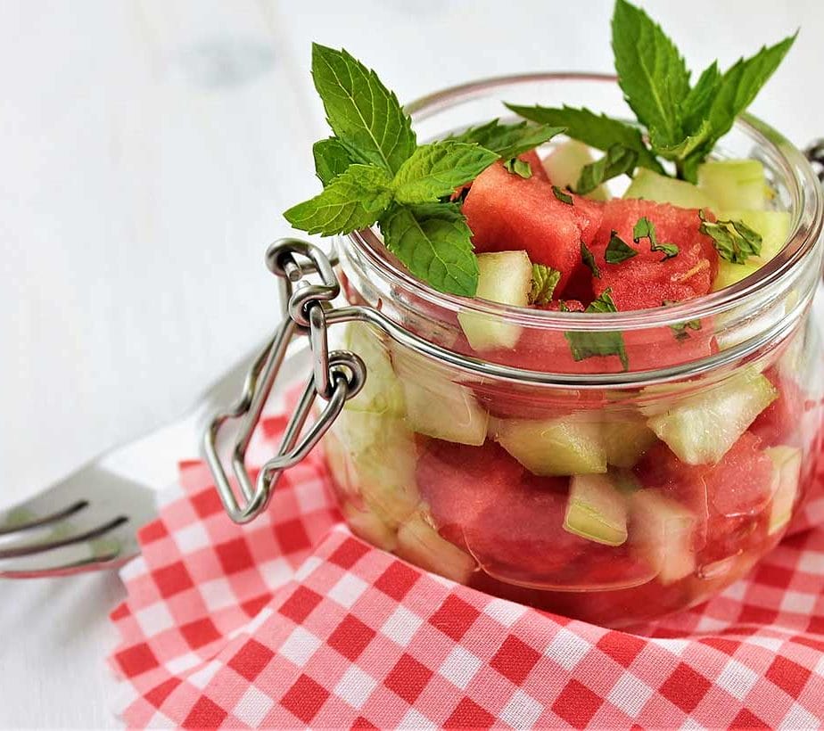 Melonensalat, Gurkensalat, Melone mit Gurke, Fruchtiger Salat, zuckerfrei, ohne Zucker