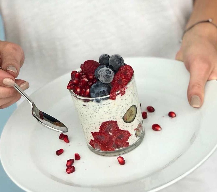 Topfen Frühstück, Gesundes Frühstück, Frühstück mit Beeren, Topfencreme, Quarkcreme, zuckerfrei, ohne Zucker