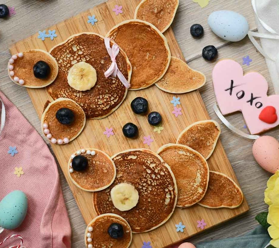 Osterfrühstück, Osterbrunch, Easter Pancakes, Hasen Pancakes, Tierpancakes, Tierpfannkuchen, Hasenpfannkuchen, Kinderpfannkuchen, glutenfrei, zuckerfrei