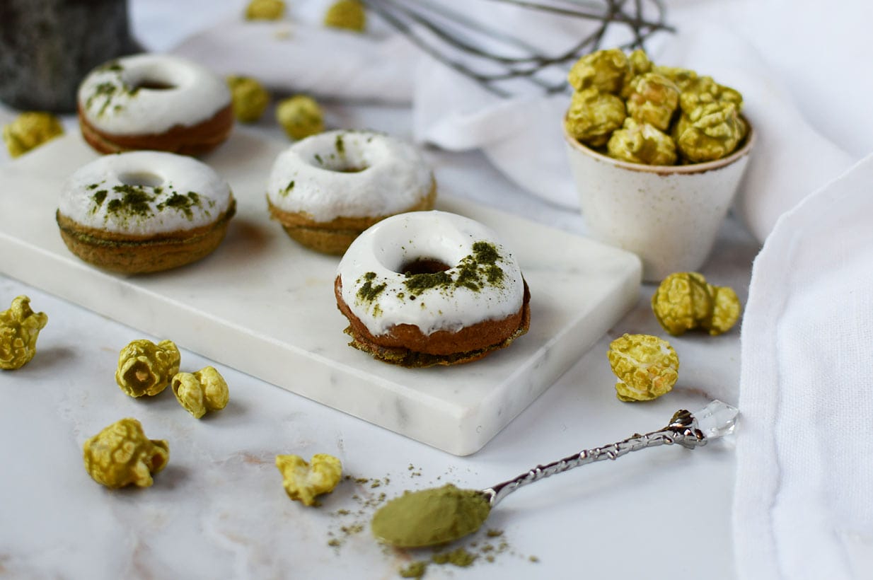 Donuts mit Matcha, Zuckerfreie Donuts mit Matcha, Matcha Donuts ohne Zucker