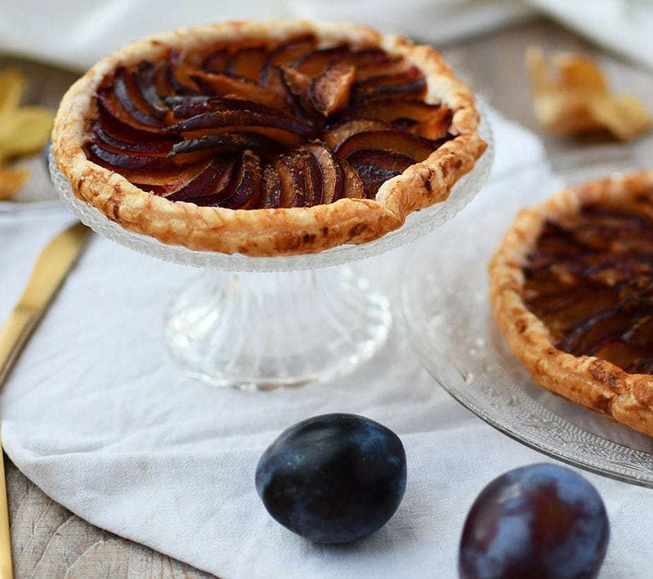 Zwetschgen Küchlein, Zwetschgen Tarte, Zwetschgen Schnittchen, Zwetchgen Quiche, Zwetschgen Blätterteig Törtchen ohne Zucker