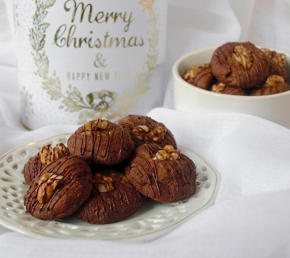 Vegane Weihnachtskekse, Schokokekse vegan, Schokokekse, Weihnachtskekse, zuckerfreie Schokokekse, zuckerfreie Weihnachtskekse, kalorienarme Weihnachtskekse, kalorienarme Schokokekse, laktosefreie Schokokekse, laktosefreie Weihnachtskekse, gesunde Weihnachtskekse, gesunde Schokokekse